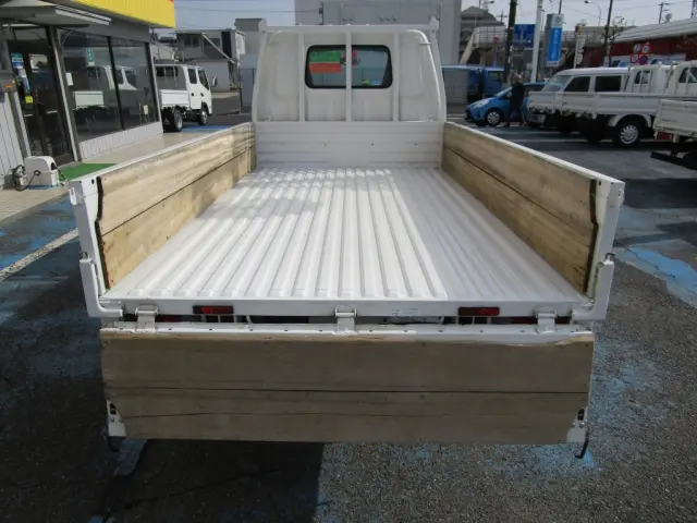 マツダ ボンゴトラック DBF-SLP2T(2WD)の写真4