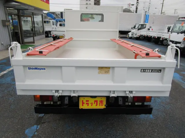 いすゞ エルフ TKG-NKR85AN(2WD)の写真5