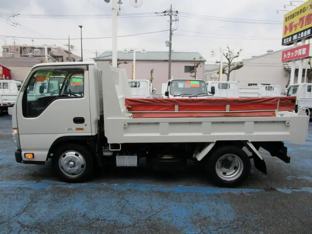 いすゞ エルフ TKG-NKR85AN(2WD)の写真10