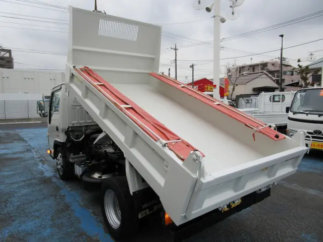 いすゞ エルフ TKG-NKR85AN(2WD)の写真21