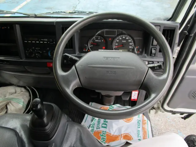 いすゞ エルフ TKG-NKR85AN(2WD)の写真25