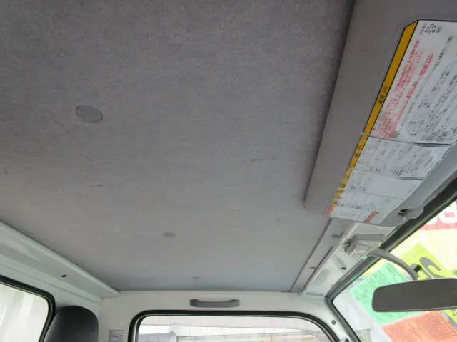 いすゞ エルフ TKG-NKR85AN(2WD)の写真33