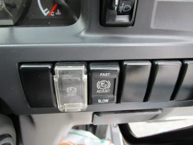 いすゞ エルフ TKG-NKR85AN(2WD)の写真35