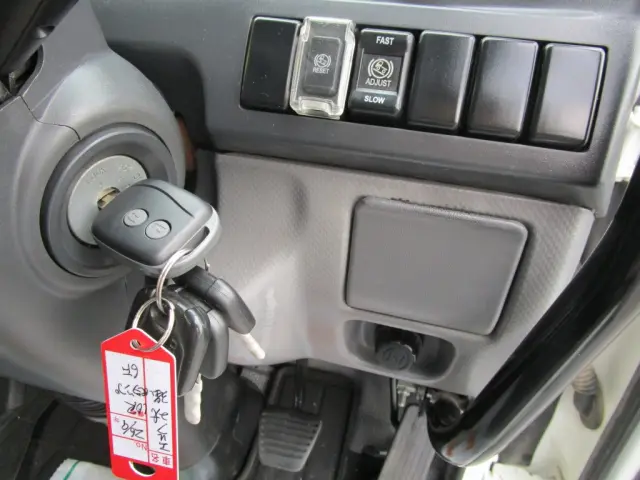 いすゞ エルフ TKG-NKR85AN(2WD)の写真36