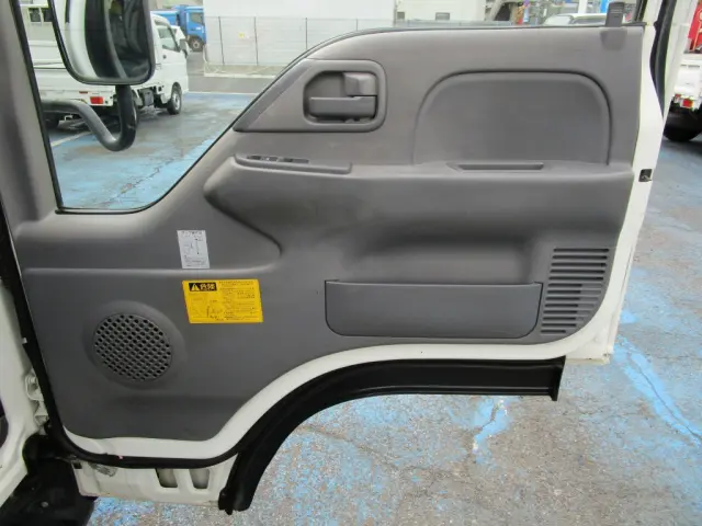 いすゞ エルフ TKG-NKR85AN(2WD)の写真38