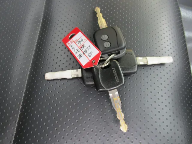 いすゞ エルフ TKG-NKR85AN(2WD)の写真42