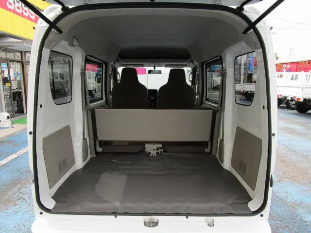 日産 クリッパーバン HBD-DR17V(2WD)の写真13