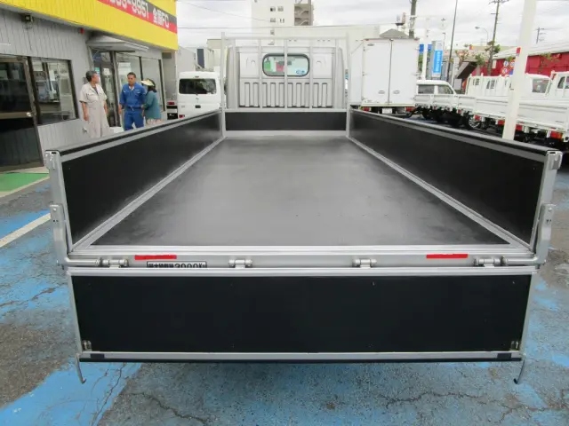 日産 アトラス SKG-TZ3F24(2WD)の写真5