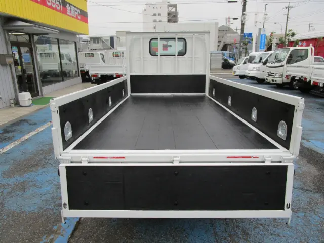 いすゞ エルフ TKG-NJR85A(2WD)の写真4