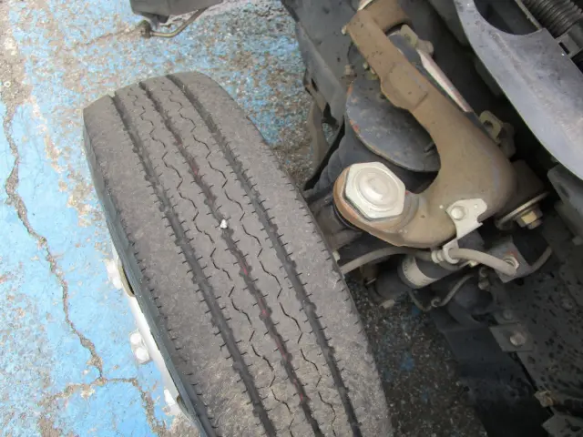 いすゞ エルフ TKG-NJR85A(2WD)の写真18