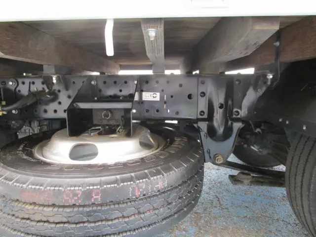 いすゞ エルフ TKG-NJR85A(2WD)の写真19