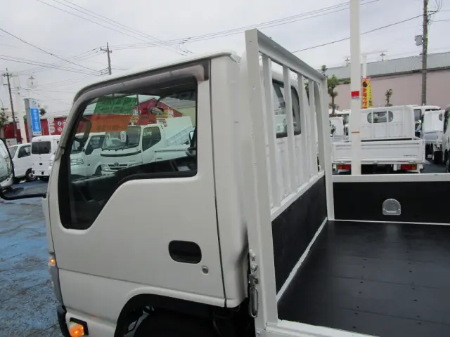 いすゞ エルフ TKG-NJR85A(2WD)の写真26