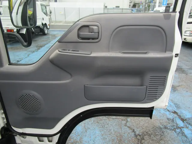 いすゞ エルフ TKG-NJR85A(2WD)の写真29