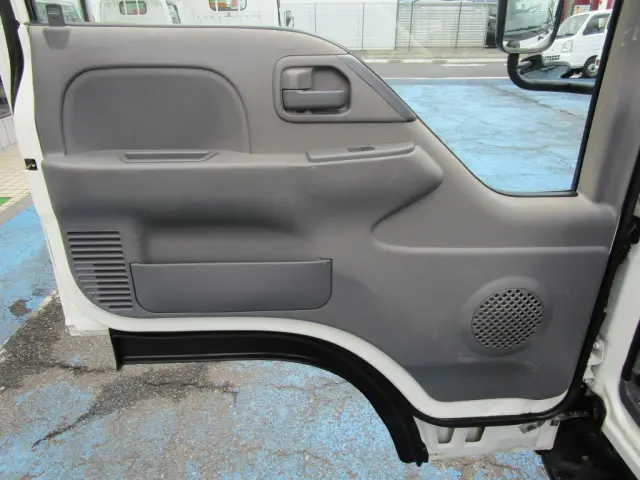 いすゞ エルフ TKG-NJR85A(2WD)の写真30