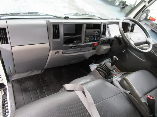 いすゞ エルフ TKG-NJR85A(2WD)の写真38