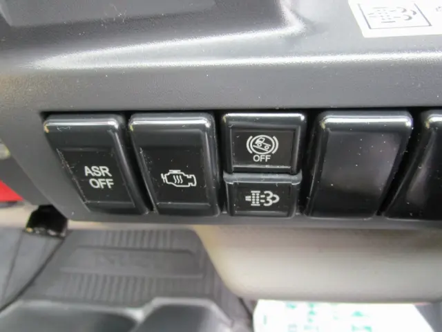 いすゞ エルフ TKG-NJR85A(2WD)の写真39