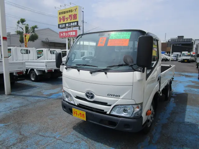 トヨタ ダイナ 2RG-XZU605(2WD)の写真1