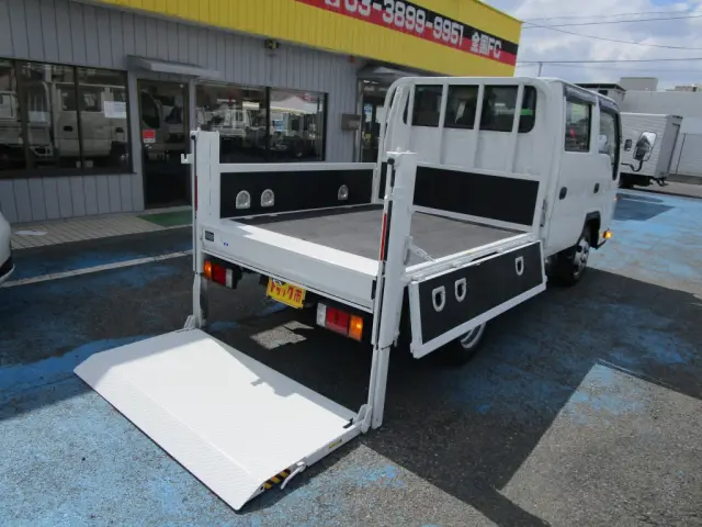 いすゞ エルフ TRG-NJR85A(2WD)の写真2