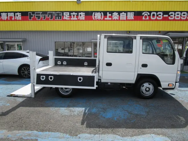 いすゞ エルフ TRG-NJR85A(2WD)の写真9