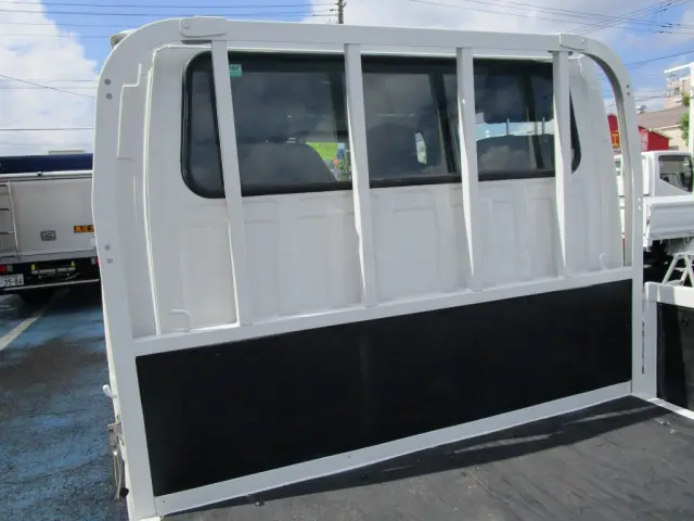 いすゞ エルフ TRG-NJR85A(2WD)の写真12