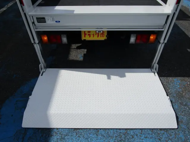 いすゞ エルフ TRG-NJR85A(2WD)の写真13