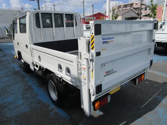 いすゞ エルフ TRG-NJR85A(2WD)の写真20