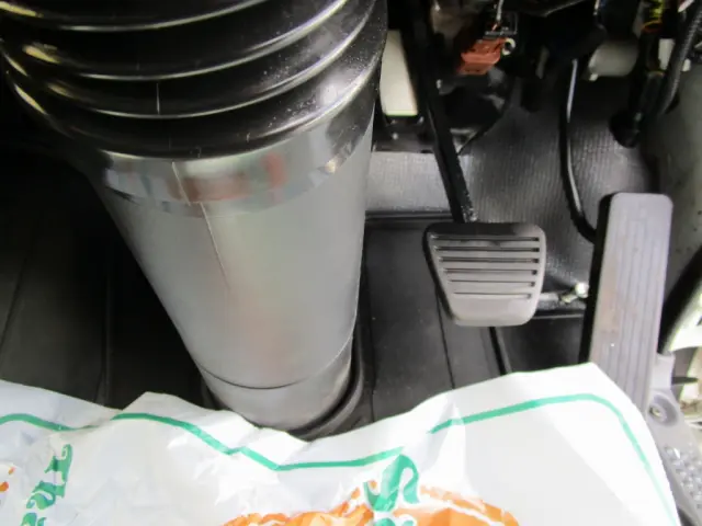 いすゞ エルフ TRG-NJR85A(2WD)の写真28