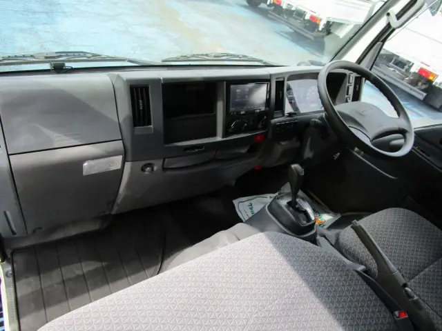 いすゞ エルフ TRG-NJR85A(2WD)の写真31