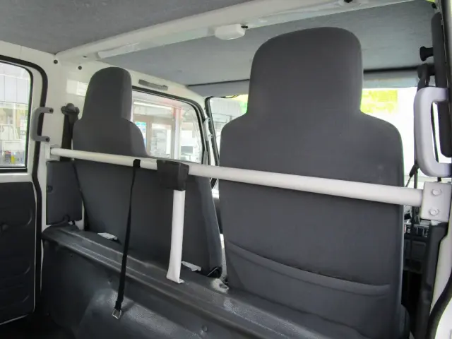 いすゞ エルフ TRG-NJR85A(2WD)の写真32