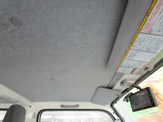 いすゞ エルフ TRG-NJR85A(2WD)の写真33