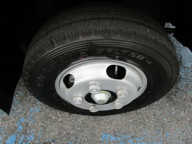 いすゞ エルフ TRG-NJR85A(2WD)の写真47