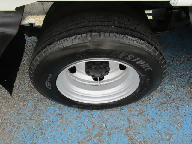 いすゞ エルフ TRG-NJR85A(2WD)の写真49