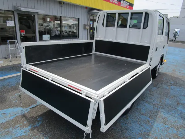 いすゞ エルフ TRG-NJS85A(2WD)の写真2