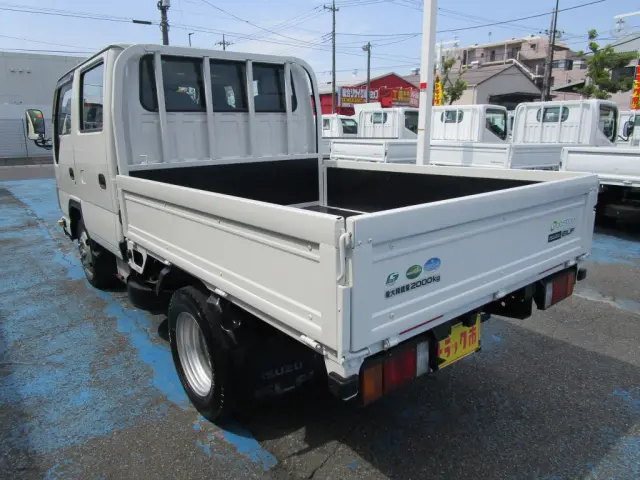 いすゞ エルフ TRG-NJS85A(2WD)の写真15