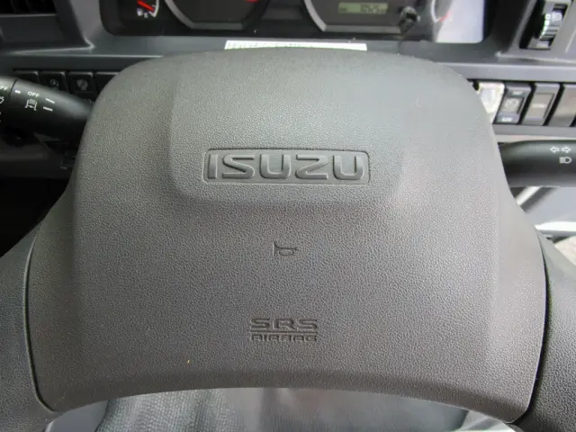 いすゞ エルフ TRG-NJS85A(2WD)の写真24