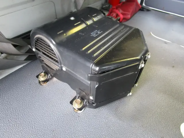 いすゞ エルフ TRG-NJS85A(2WD)の写真38