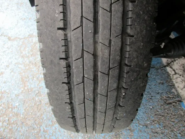 いすゞ エルフ TRG-NJS85A(2WD)の写真46