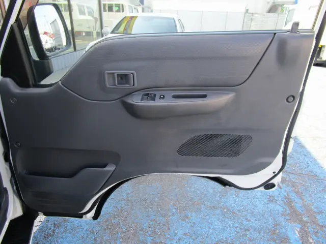 マツダ ボンゴトラック DBF-SLP2T(2WD)の写真19