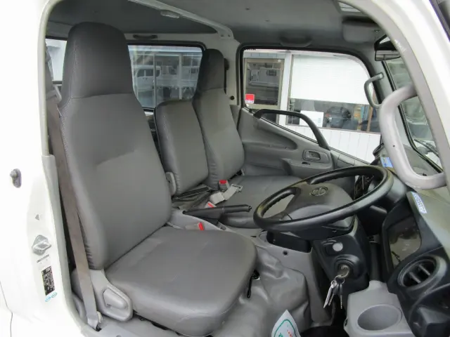 日野 デュトロ TPG-XZU605M(2WD)の写真6