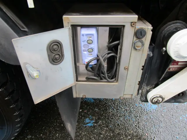 日野 デュトロ TPG-XZU605M(2WD)の写真20