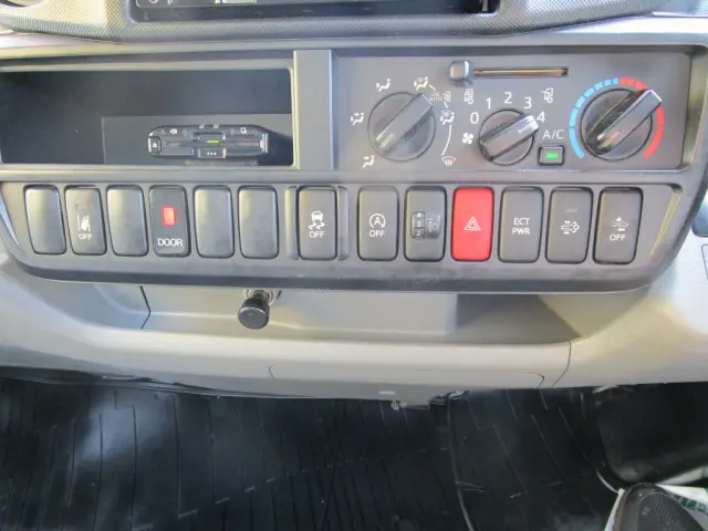 トヨタ トヨエース TPG-XZU605(2WD)の写真28