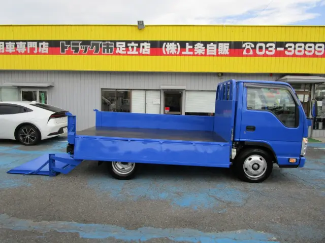 いすゞ エルフ TRG-NKR85A(2WD)の写真9