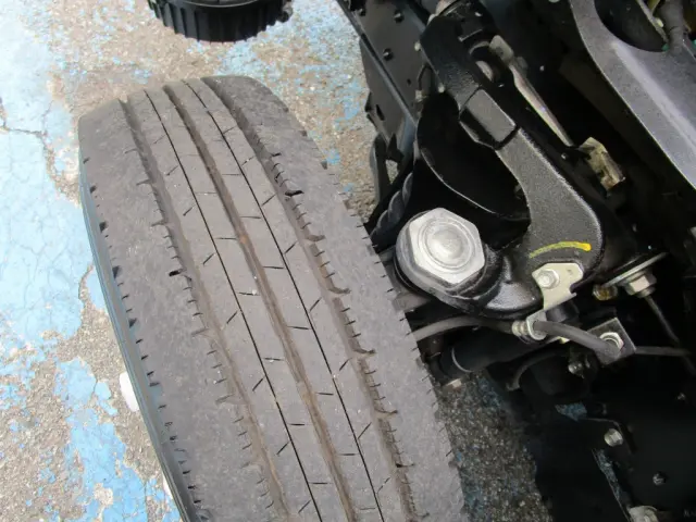 いすゞ エルフ TRG-NKR85A(2WD)の写真18