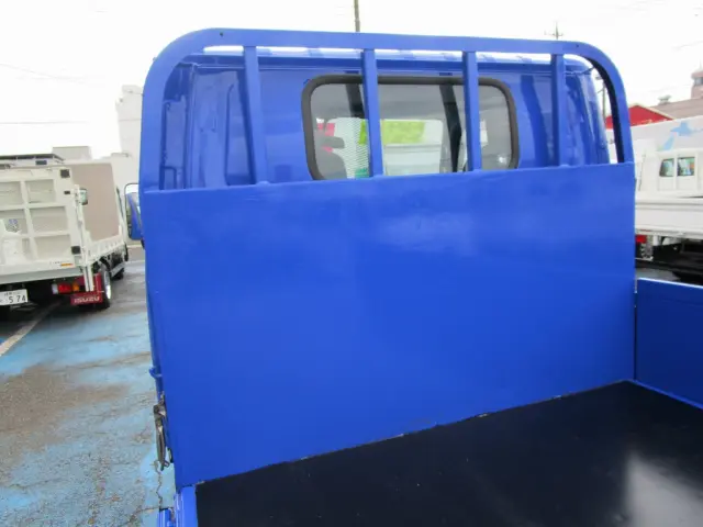 いすゞ エルフ TRG-NKR85A(2WD)の写真19