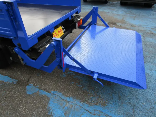 いすゞ エルフ TRG-NKR85A(2WD)の写真21