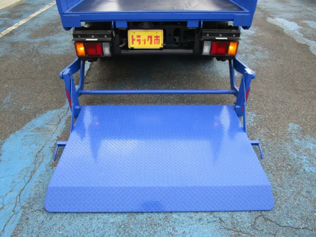 いすゞ エルフ TRG-NKR85A(2WD)の写真22