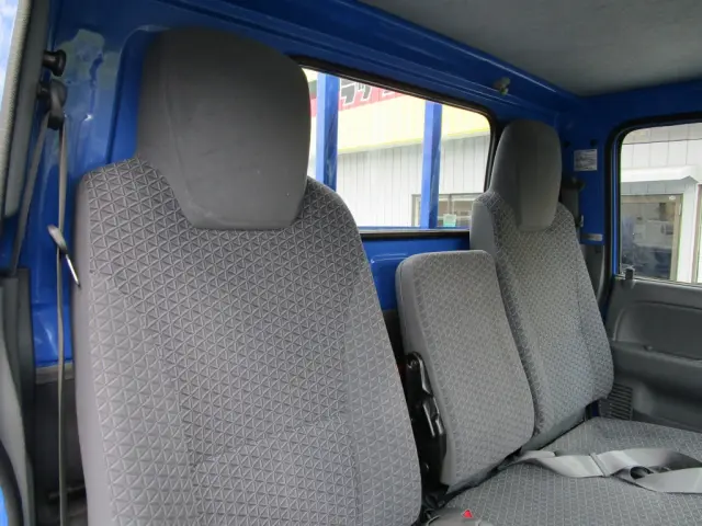 いすゞ エルフ TRG-NKR85A(2WD)の写真35