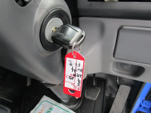 いすゞ エルフ TRG-NKR85A(2WD)の写真44