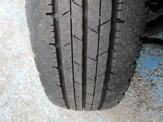 いすゞ エルフ TRG-NKR85A(2WD)の写真48