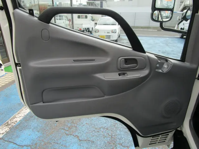 日野 デュトロ TKG-XZC645M(2WD)の写真30